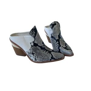 GIANNI BINI Womens 6M Leather Macnelle Snakeskin Pointed Mules Slip On Gray